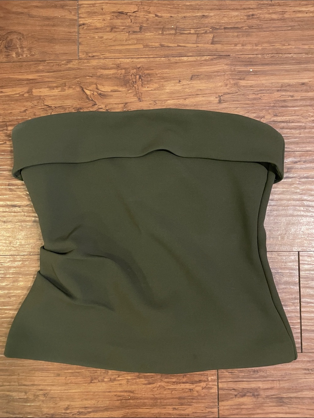 Aritzia babaton sleeveless top